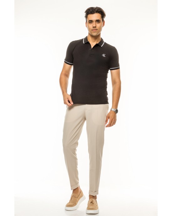 T-Shirt Calvin Klein μαύρο ΚΟΝΤΟΜΑΝΙΚΕΣ