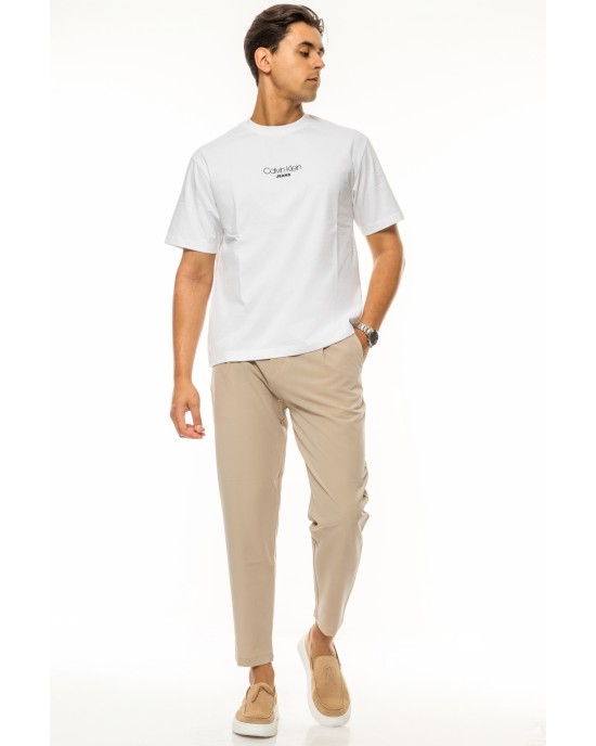 T-shirt Calvin Klein άσπρη ΚΟΝΤΟΜΑΝΙΚΕΣ