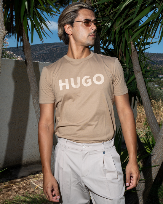 T-Shirt Hugo μπεζ ΚΟΝΤΟΜΑΝΙΚΕΣ