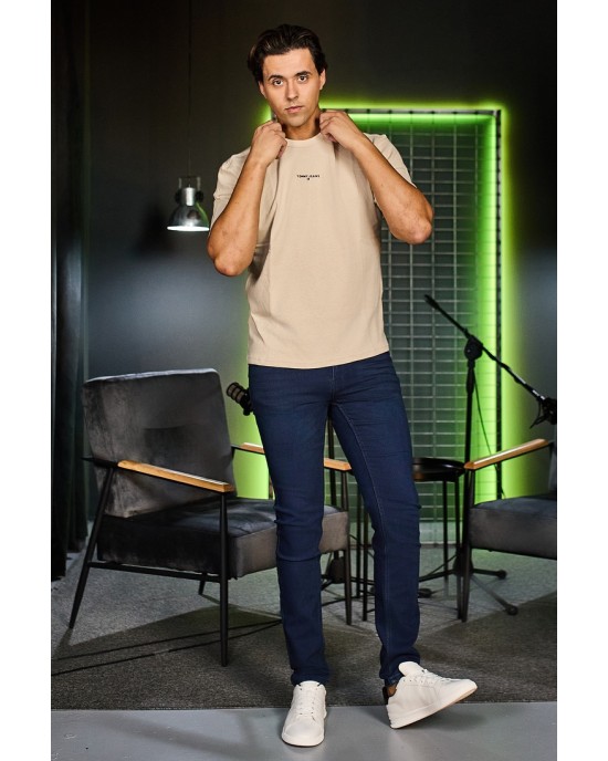T-shirt Tommy Jeans μπεζ ΚΟΝΤΟΜΑΝΙΚΕΣ
