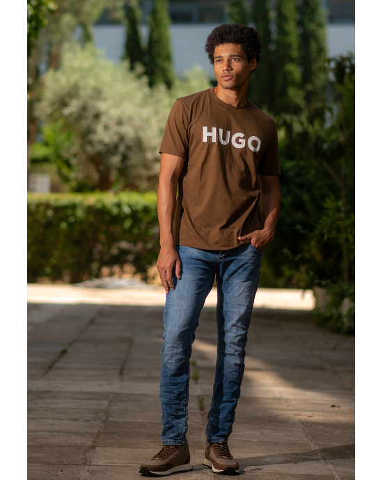 T-Shirt Hugo καφέ ΚΟΝΤΟΜΑΝΙΚΕΣ