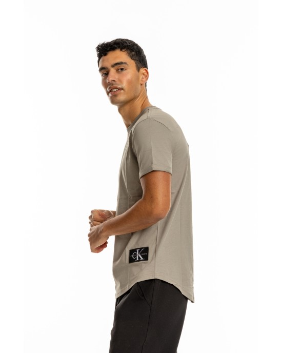 T-shirt Calvin Klein γκρι ΚΟΝΤΟΜΑΝΙΚΕΣ