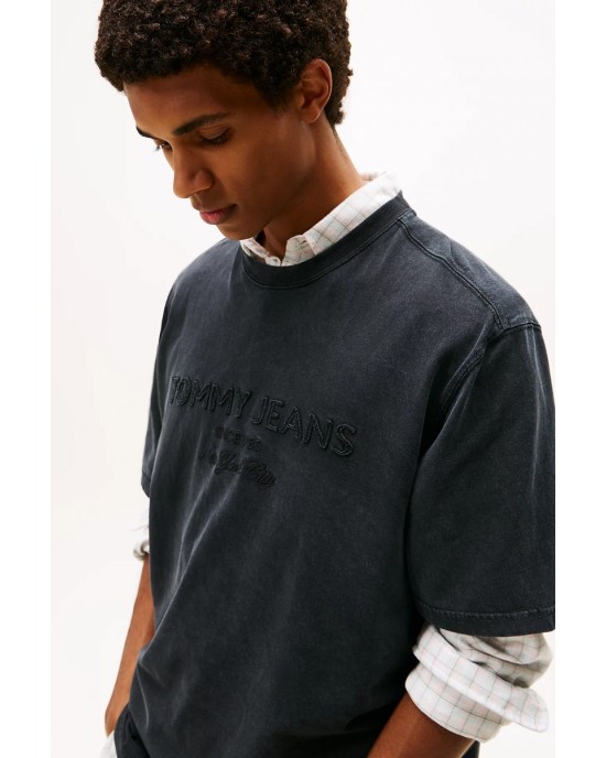 T-shirt Tommy Jeans γκρι σκούρο ΚΟΝΤΟΜΑΝΙΚΕΣ