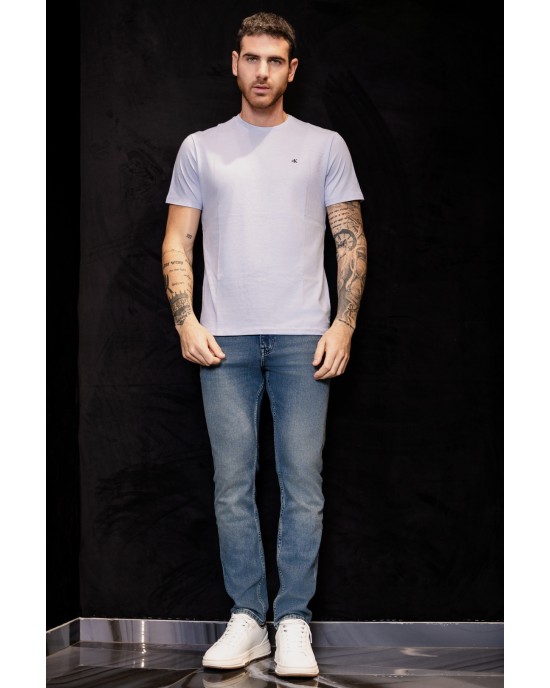 T-shirt Calvin Klein γαλάζιο ΚΟΝΤΟΜΑΝΙΚΕΣ