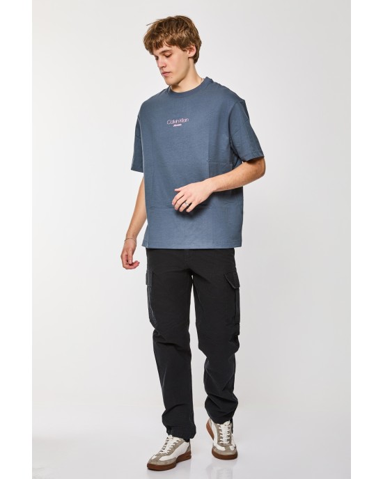 T-shirt Calvin Klein μπλε ΚΟΝΤΟΜΑΝΙΚΕΣ
