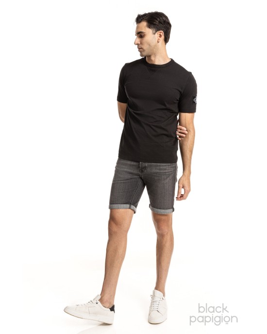 T-Shirt Calvin Klein μαύρο ΚΟΝΤΟΜΑΝΙΚΕΣ