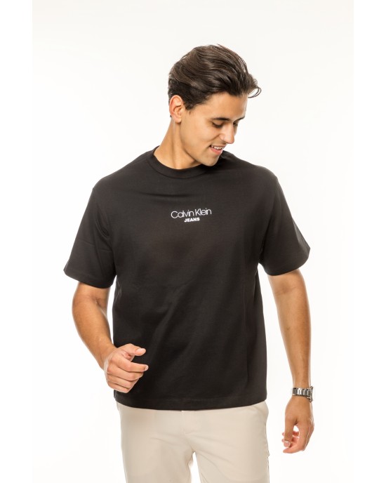 T-shirt Calvin Klein μαύρο ΚΟΝΤΟΜΑΝΙΚΕΣ