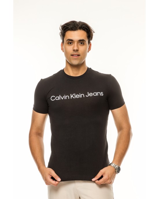 T-shirt Calvin Klein μαύρο ΚΟΝΤΟΜΑΝΙΚΕΣ