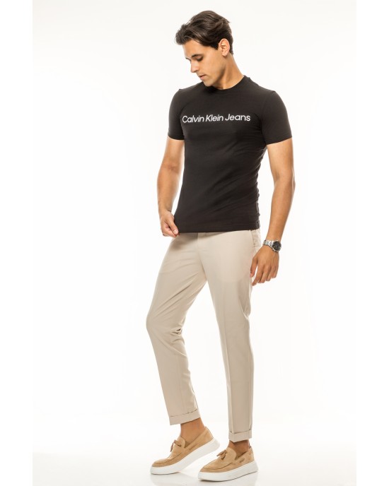 T-shirt Calvin Klein μαύρο ΚΟΝΤΟΜΑΝΙΚΕΣ