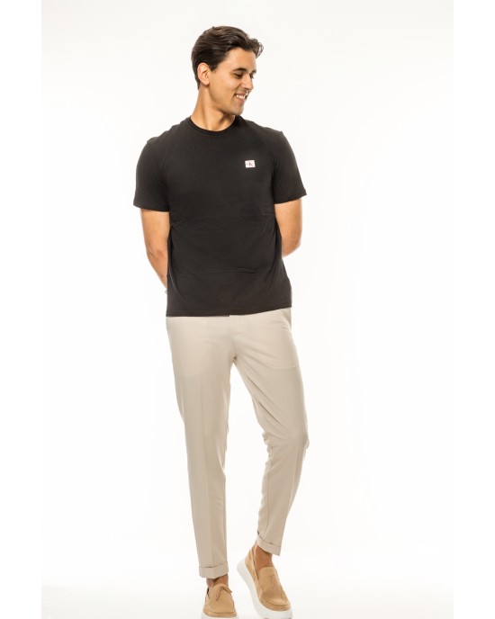 T-shirt Calvin Klein μαύρο ΚΟΝΤΟΜΑΝΙΚΕΣ