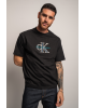 T-shirt Calvin Klein μαύρο ΚΟΝΤΟΜΑΝΙΚΕΣ
