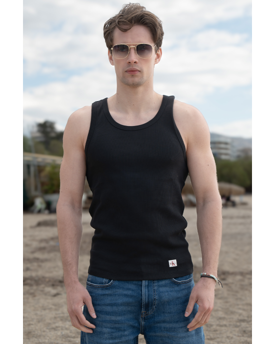 Αμάνικο Calvin Klein μαύρο ΚΟΝΤΟΜΑΝΙΚΕΣ