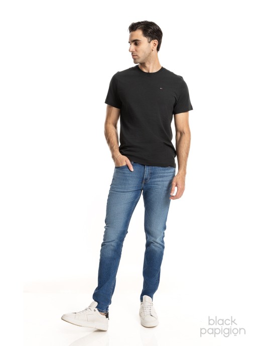 T-shirt Tommy Jeans μαύρο ΚΟΝΤΟΜΑΝΙΚΕΣ