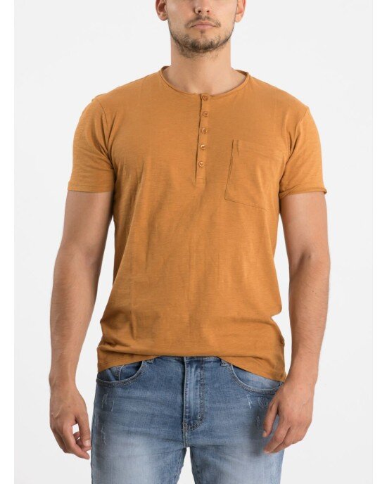 T-shirt σε μουσταρδί απόχρωση