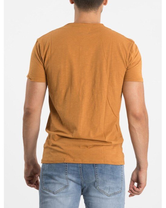 T-shirt σε μουσταρδί απόχρωση