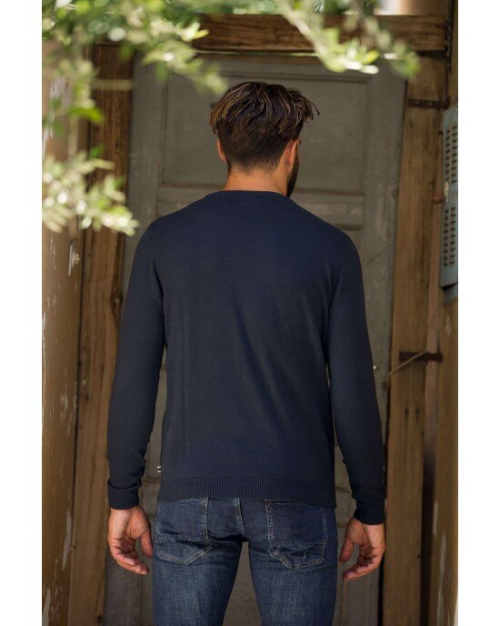 Μπλούζα Jack n Jones σε σκούρο μπλε χρώμα Μπλούζα Jack n Jones σε σκούρο μπλε χρώμα