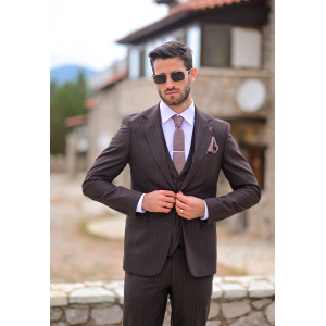 Κοστούμι Vittorio Mirano καφέ με άσπρη ρίγα Κοστούμι Vittorio Mirano καφέ με άσπρη ρίγα