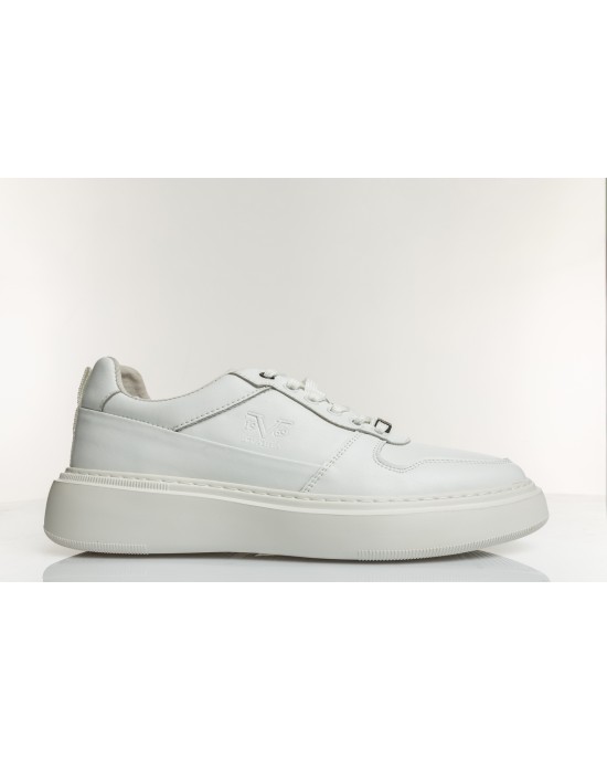Παπούτσι 19V69 Italia Versace Abbigliamento άσπρο CASUAL