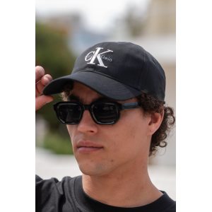Καπέλο Calvin Klein μαύρο Καπέλο Calvin Klein μαύρο